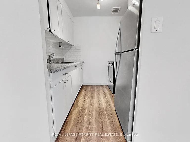 2 Superior Ave #39 — Photo 3