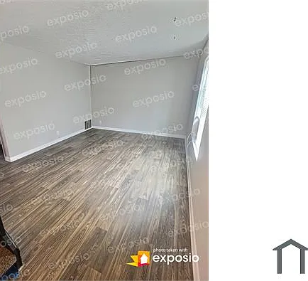 2 bed, 1100 sqft, $1,400 — Photo 2