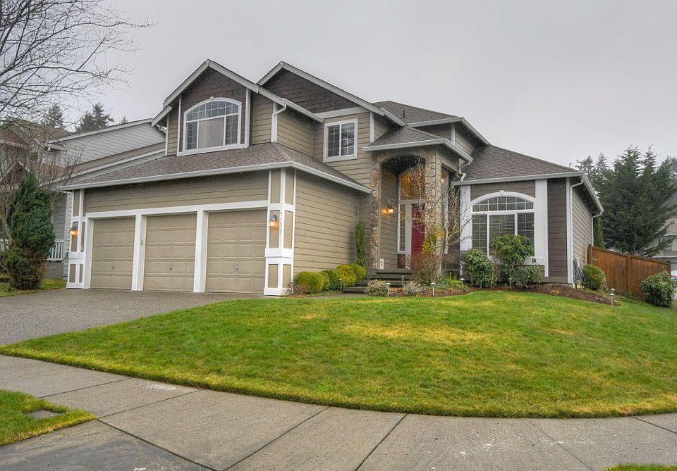 1st image of 3135 Cardinal Dr NW