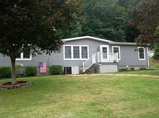 140 16th St, New Florence, PA 15944