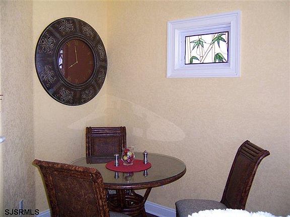 5th image of 1500 Boardwalk Unit 203