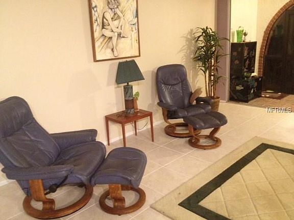 2nd image of 400 N Bayshore Blvd APT 106