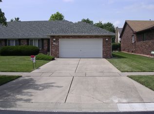3109 Turning Mill Dr, Springfield, IL 62704