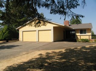 18701 SW Kemmer Rd, Beaverton, OR 97007