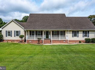 47 Roseberry Ln, Urbanna, VA 23175