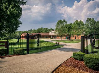 5525 Beth Rd, Louisville, KY 40219