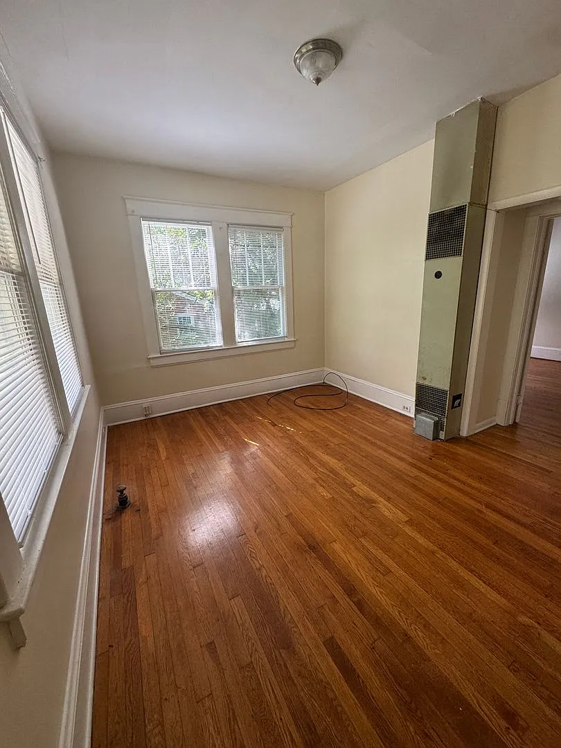407 Chamberlain St — Photo 2
