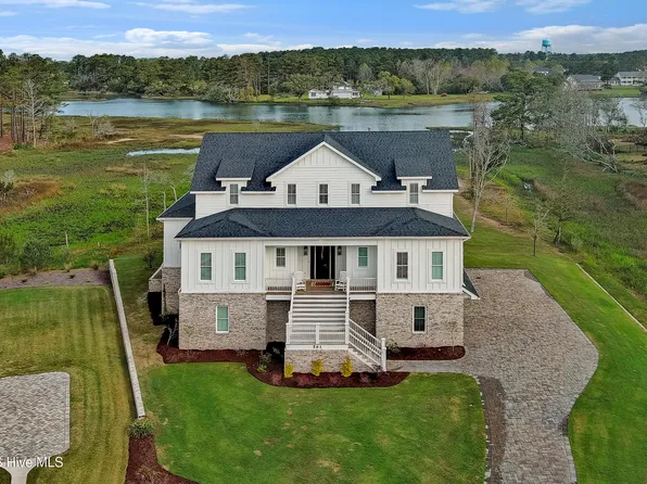 561 Avocet Drive, Beaufort, NC 28516