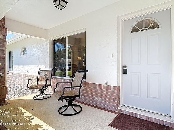 4th image of 1174 Margina Ave