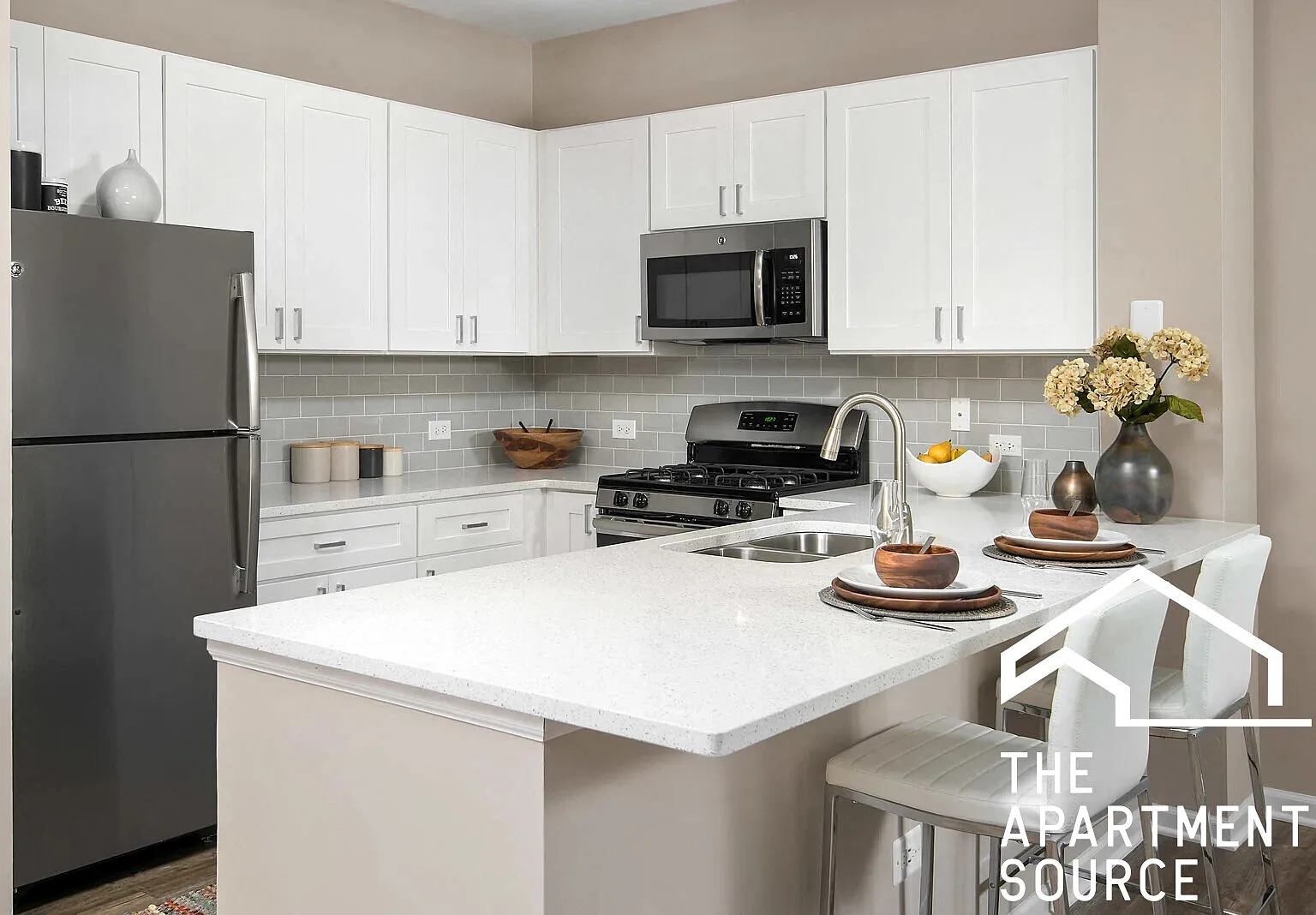 2 bed, 2.0 bath, 1146 sqft, $2,151 — Photo 2