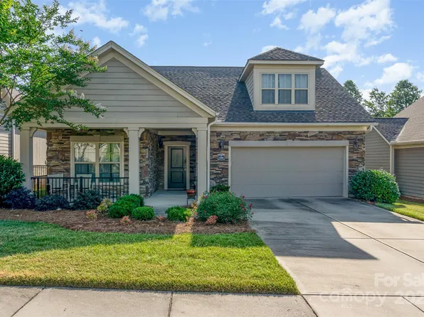 1306 Haywood Park Dr, Waxhaw, NC 28173