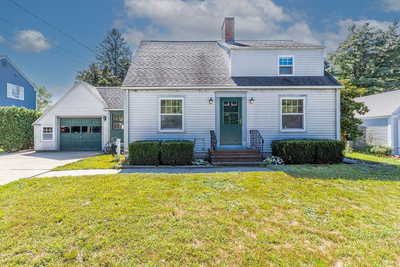 128 Capisic Street, Portland, ME 04102 Zillow