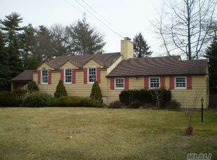 84 Bay Dr, Massapequa, NY 11758