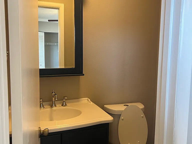 117 Rio Del Mar St #A — Photo 10