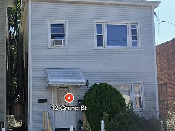 12 Grand St, Garfield, NJ 07026