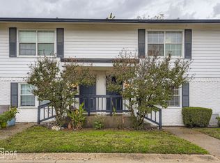 214 Austin St, Grapevine, TX 76051