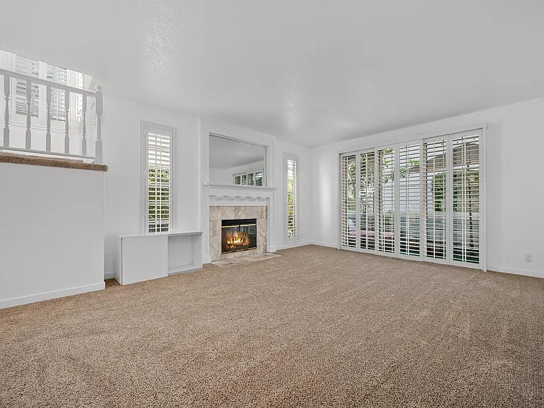 620 Holbrook Ct #101 — Photo 7
