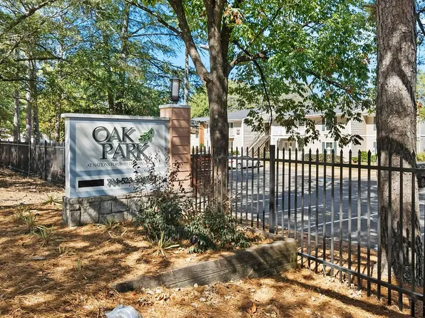 Oak Park at Nations Ford