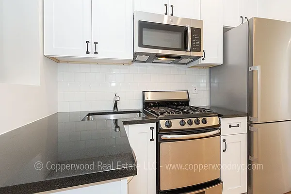 Rented by Copperwood Real Estate | media 15