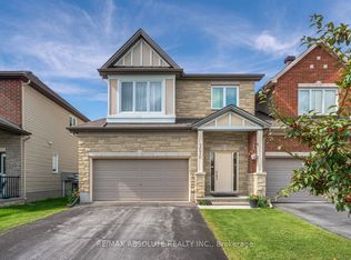 1070 Northgraves Cres, Ottawa, ON K2M0C6