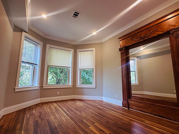 5th image of 4841-43 S Langley Ave #2S