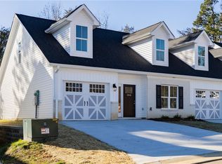 3916 Sudley Poin, Jamestown, NC 27282