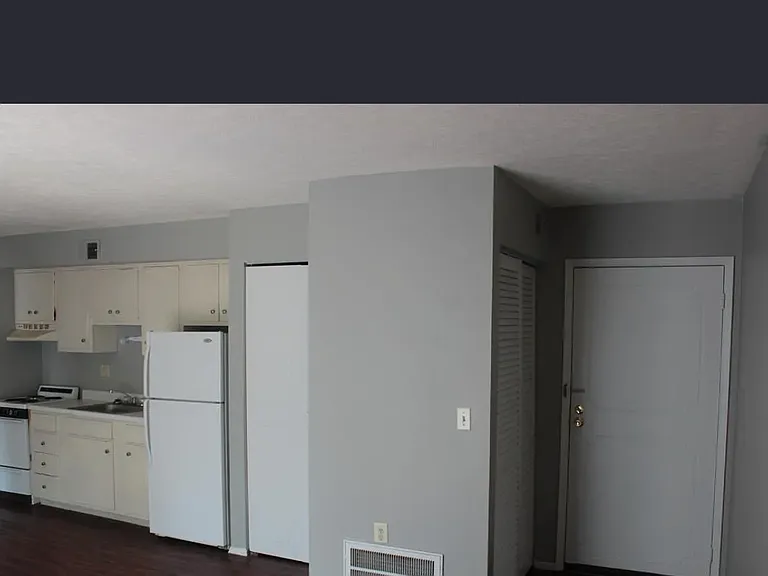 2504 Langdon Dr #8 — Photo 10