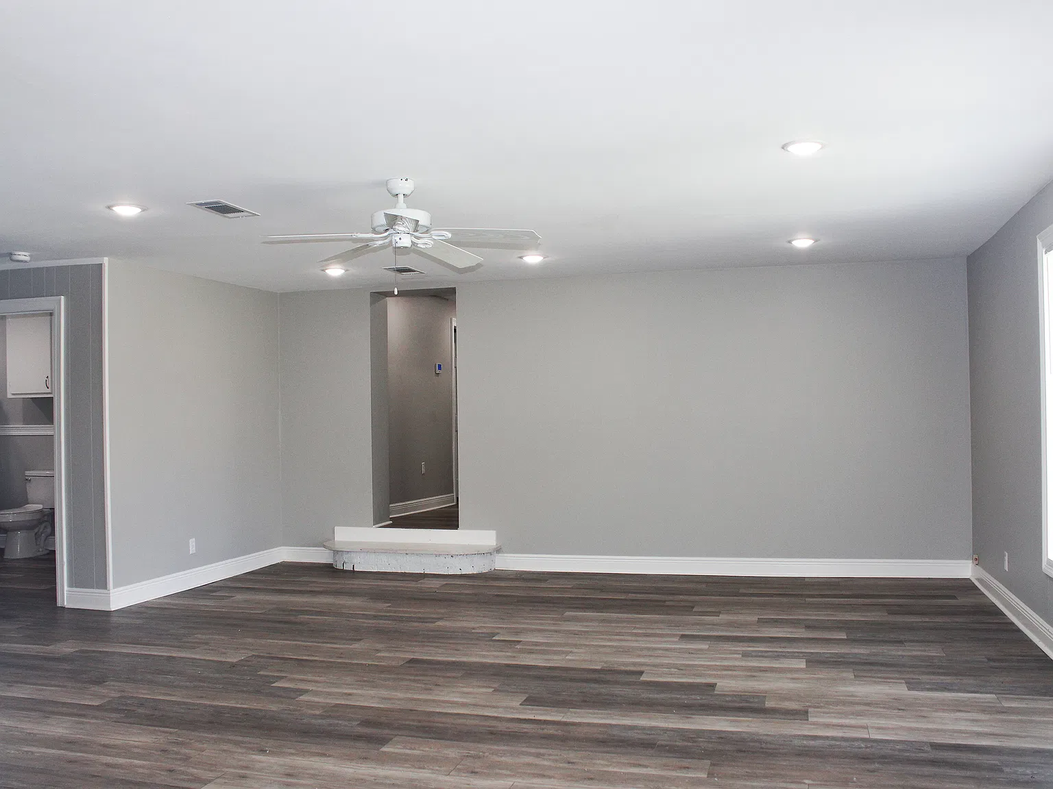 4 bed, 2132 sqft, $1,850 — Photo 3