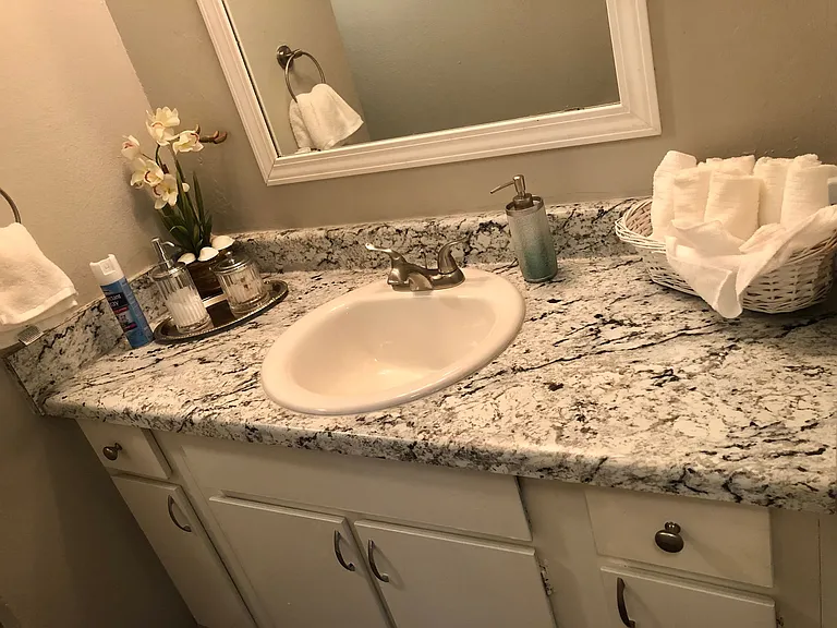 Yukon Heights Apartments — Photo 30