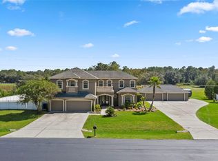 8352 Woodleaf Blvd, Wesley Chapel, FL 33544