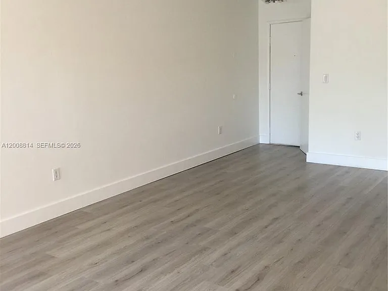9711 Fontainebleau Blvd #D101 — Photo 2