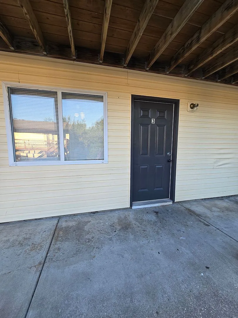 2 Bedroom , 1 Bathroom Apartment! — Photo 1