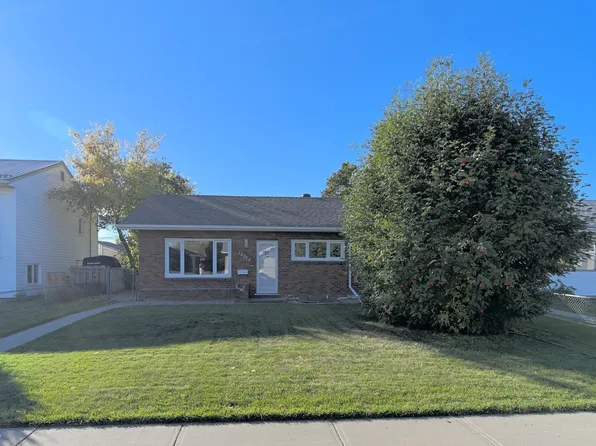 13028 134th St NW, Edmonton, AB T5L 1V8