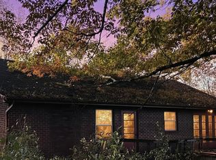 5253 Territorial Rd, Benton Harbor, MI 49022