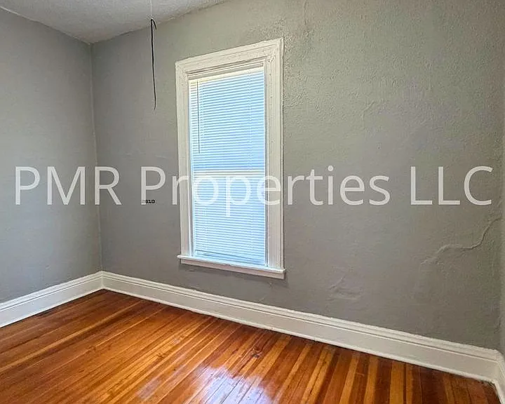 5922 N 28th Ave — Photo 4