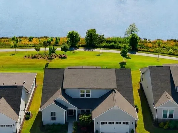 185 Whirlaway St, Clayton, NC 27520
