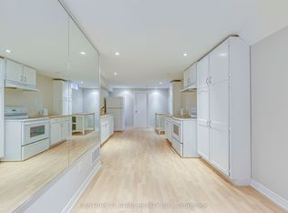 2174 Burbank Dr, Mississauga, ON L5L 2T8
