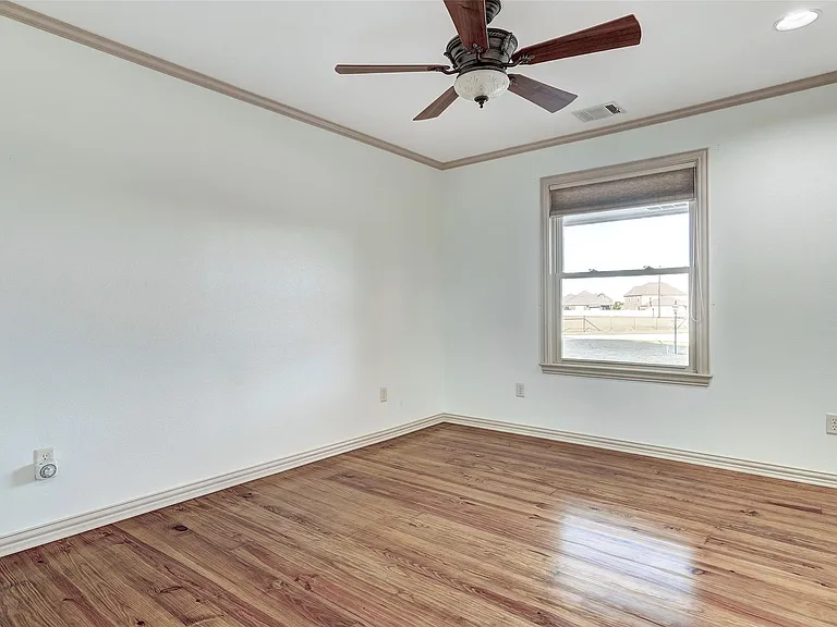 800 County Road 117 — Photo 32
