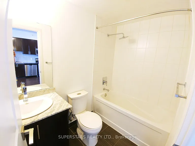 7161 Yonge St #2133 — Photo 8