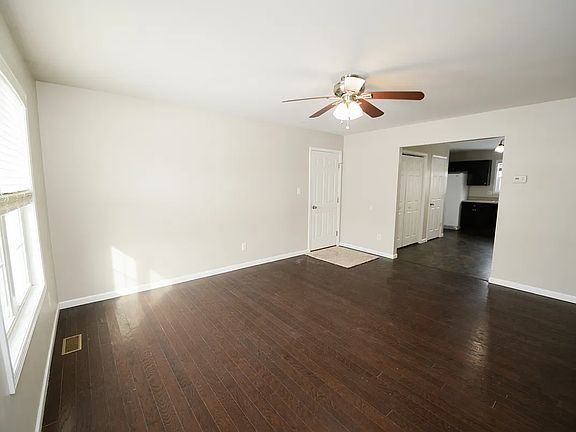 3rd image of 693 Dearborn Rd Unit F