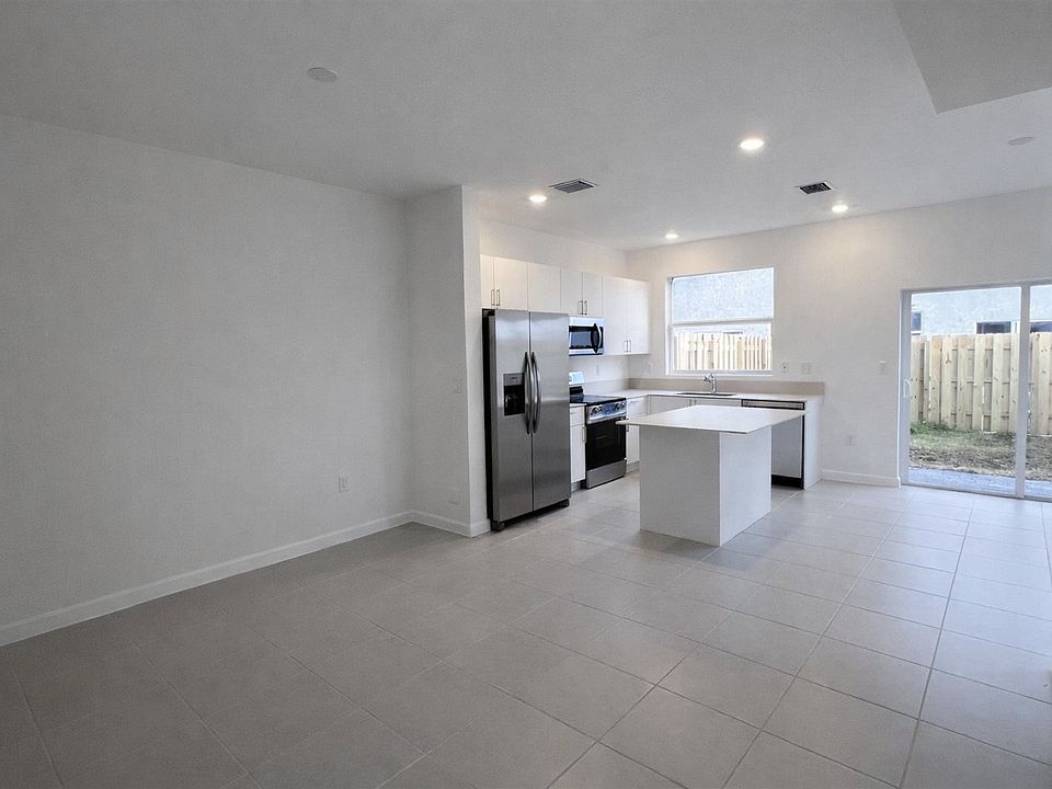 1st image of 2766945 SW 15578th Ct