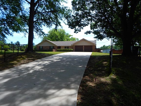 3rd image of 3035 Arrowwood Rd