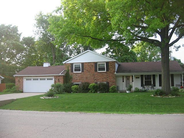 1st image of 12 Old Orchard Ln