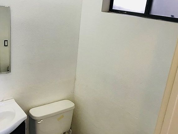 5th image of 9210 Van Nuys Blvd Unit 20