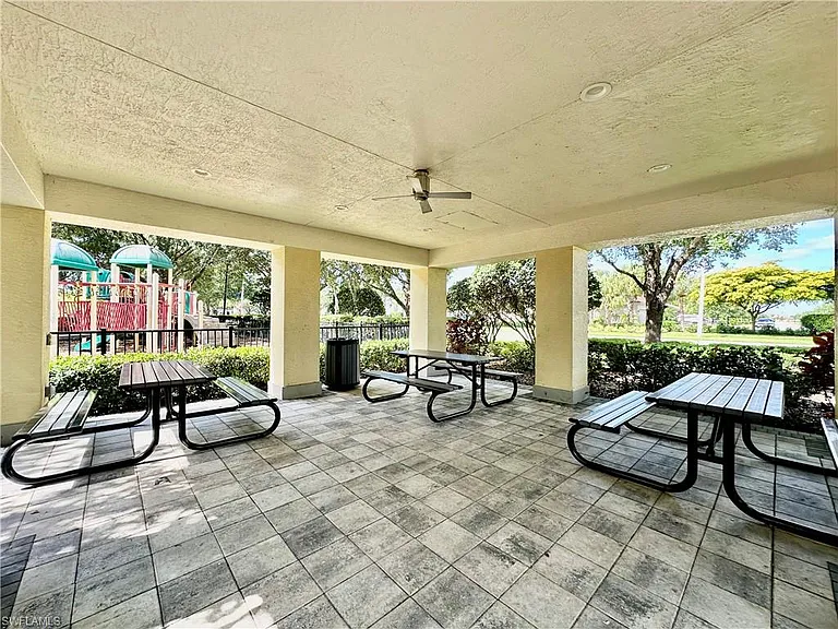 1823 Alameda Dr — Photo 33