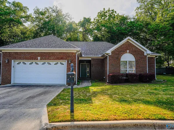 946 Tracey Ln, Decatur, AL 35601