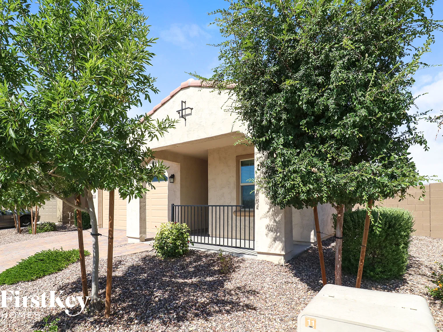 4 bed, 3.0 bath, 1967 sqft, $2,345 — Photo 2