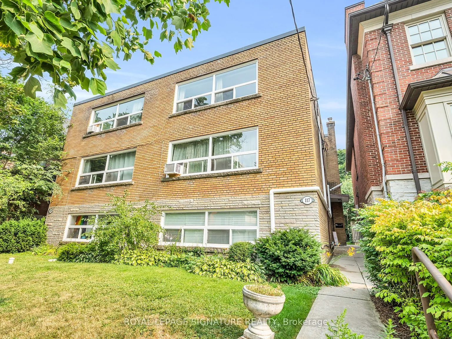 3 bed, $3,700 — Photo 2