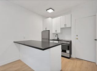 7 Thorburn Ave #202, Toronto, ON M6K 1C4