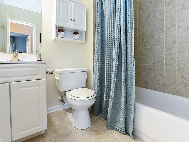 Sherry Lake Apartment Homes — Photo 12